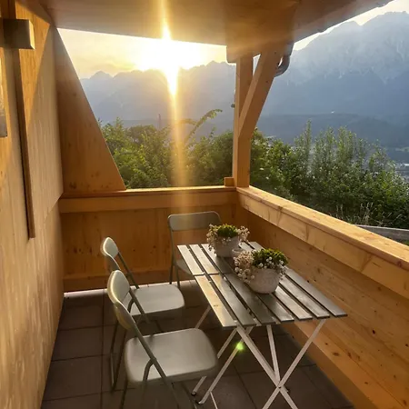 Karwendelblick - Ein Idyllischer Wohlfuehlort Apartman