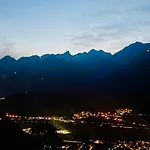 Karwendelblick - Ein Idyllischer Wohlfuehlort 아파트
